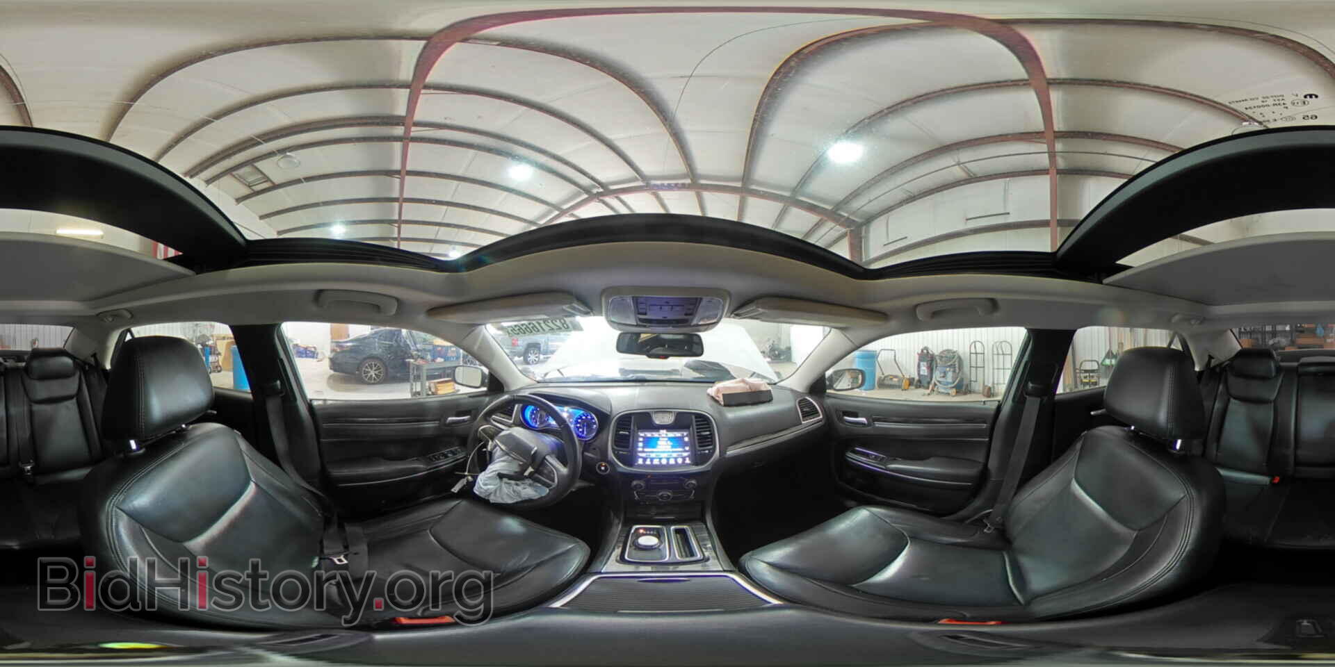 2016 CHRYSLER 300 - VIN: 2C3CCAAG1GH252940 - Фото 14