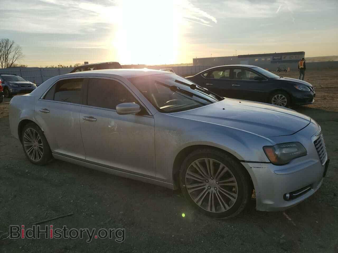 2012 CHRYSLER 300 - VIN: 2C3CCABG3CH273751 - Фото 4