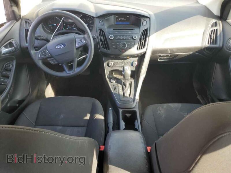 2016 Ford FOCUS (VIN 1FADP3K29GL281162) — photo 8 of 14