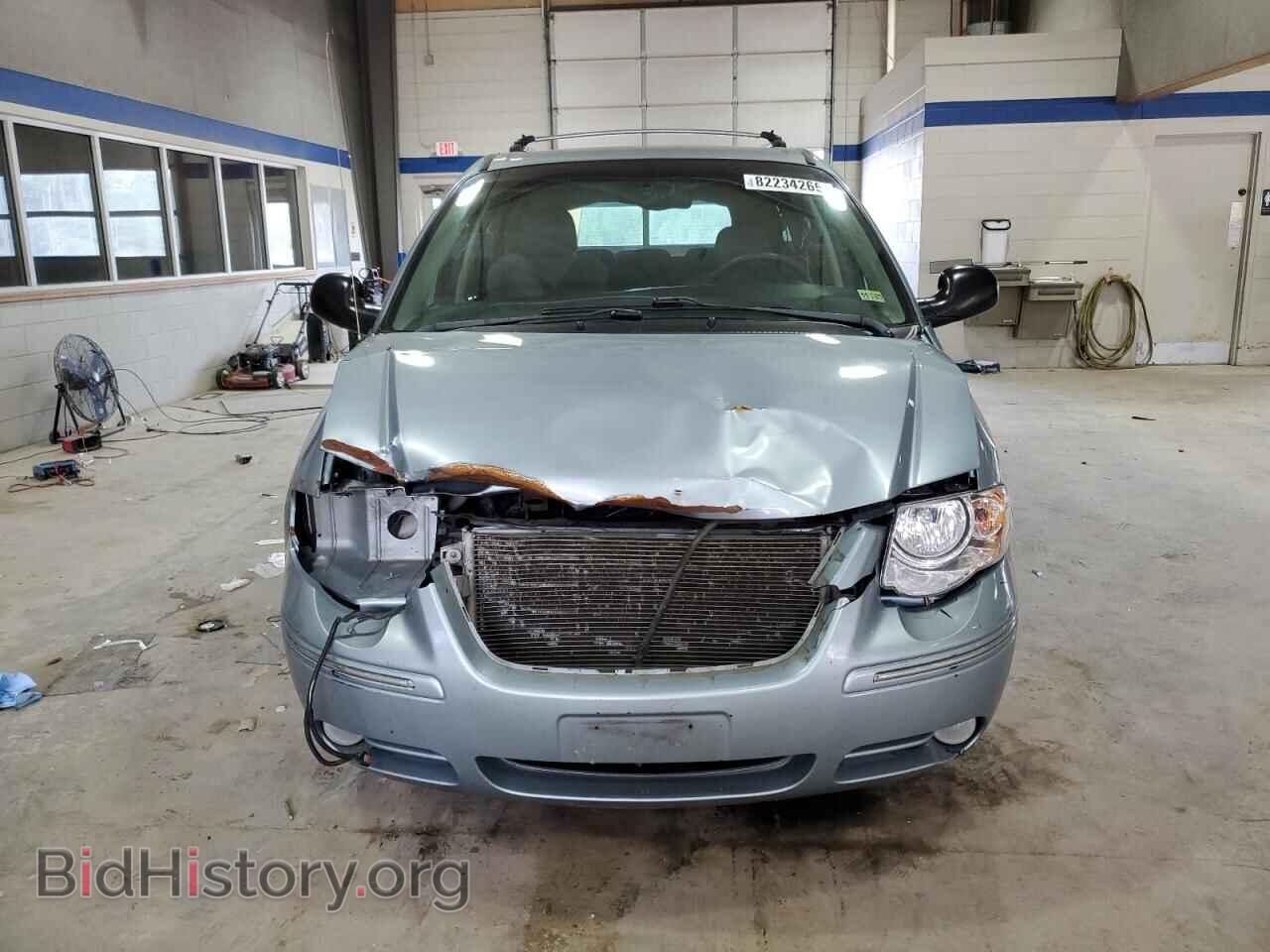 2005 CHRYSLER MINIVAN - VIN: 2C8GP64L35R470696 - Фото 5