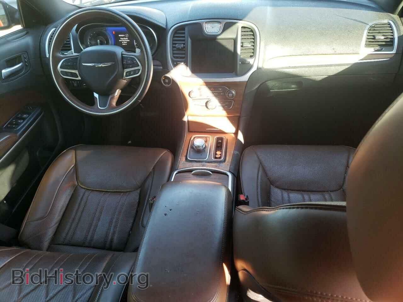 2019 CHRYSLER 300 - VIN: 2C3CCAPT8KH632063 - Фото 8