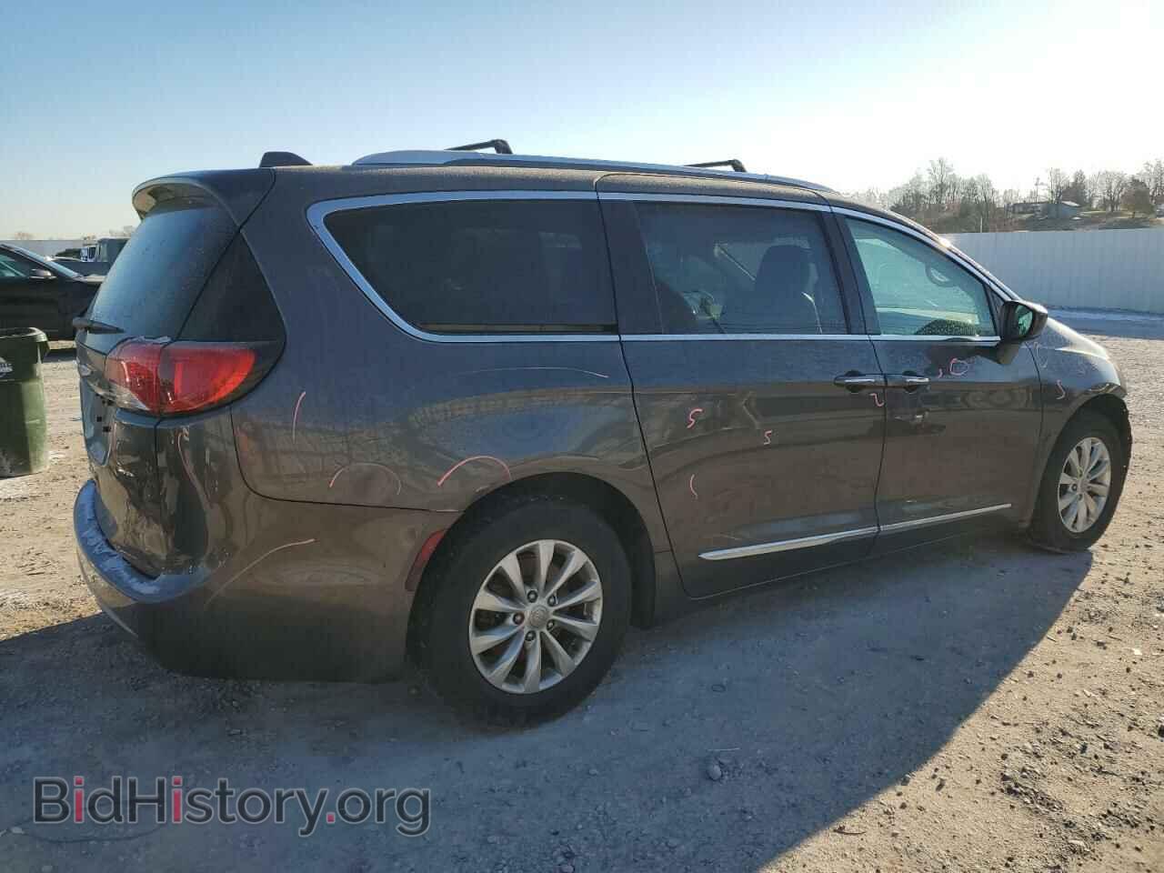 2018 CHRYSLER PACIFICA - VIN: 2C4RC1BG5JR234785 - Фото 3