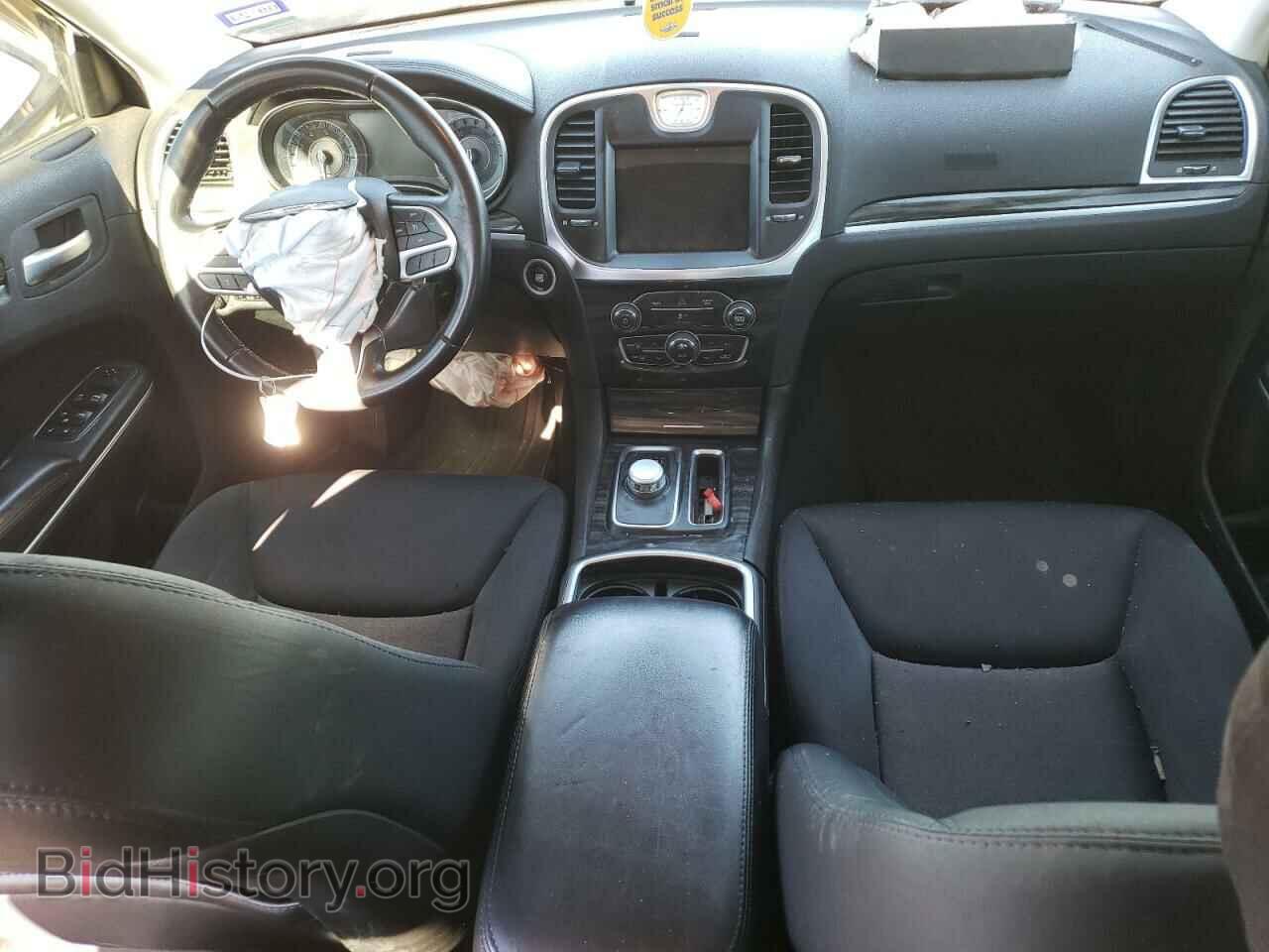 2018 CHRYSLER 300 - VIN: 2C3CCARG1JH218444 - Фото 8