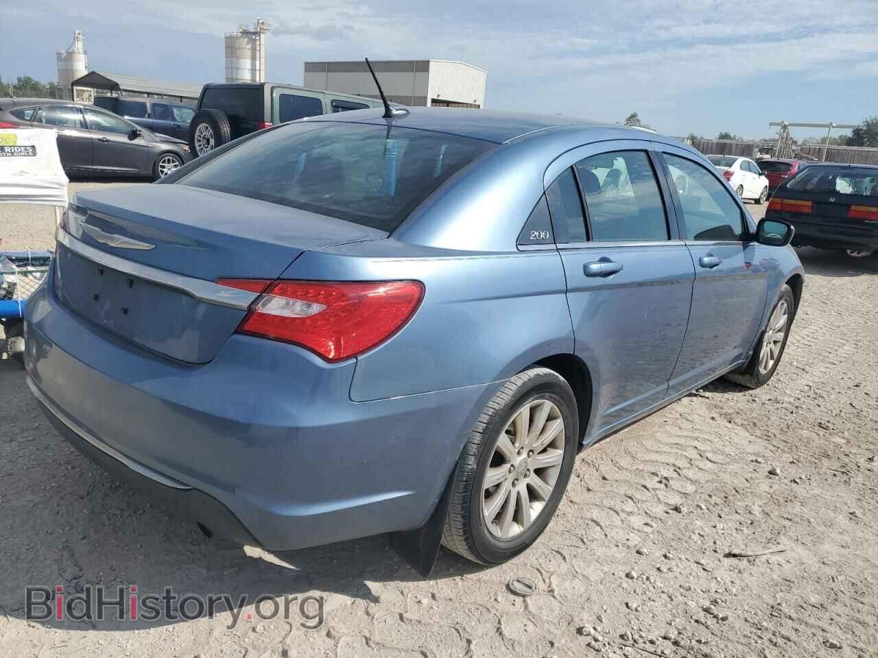 2011 CHRYSLER 200 - VIN: 1C3BC1FB6BN555530 - Фото 3