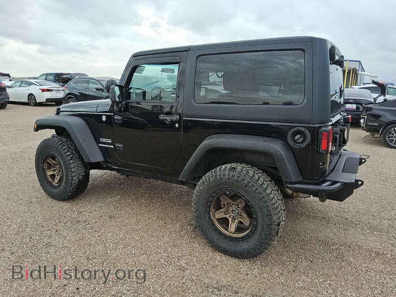 2011 JEEP WRANGLER - VIN: 1J4AA2D14BL595317 - Фото 2