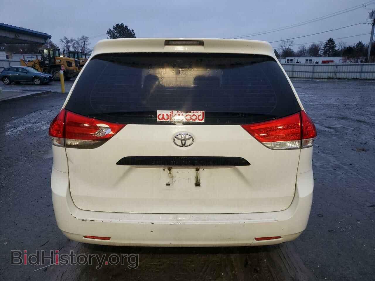 2011 TOYOTA All Models - VIN: 5TDZK3DC5BS090673 - Photo 6