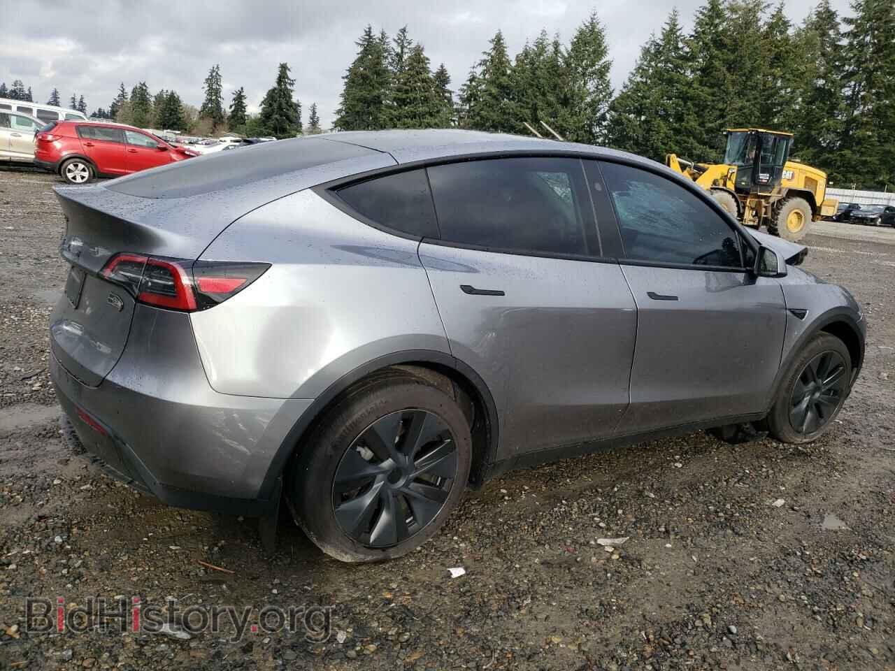 2024 TESLA MODEL Y - VIN: 7SAYGDED6RF191992 - Фото 3