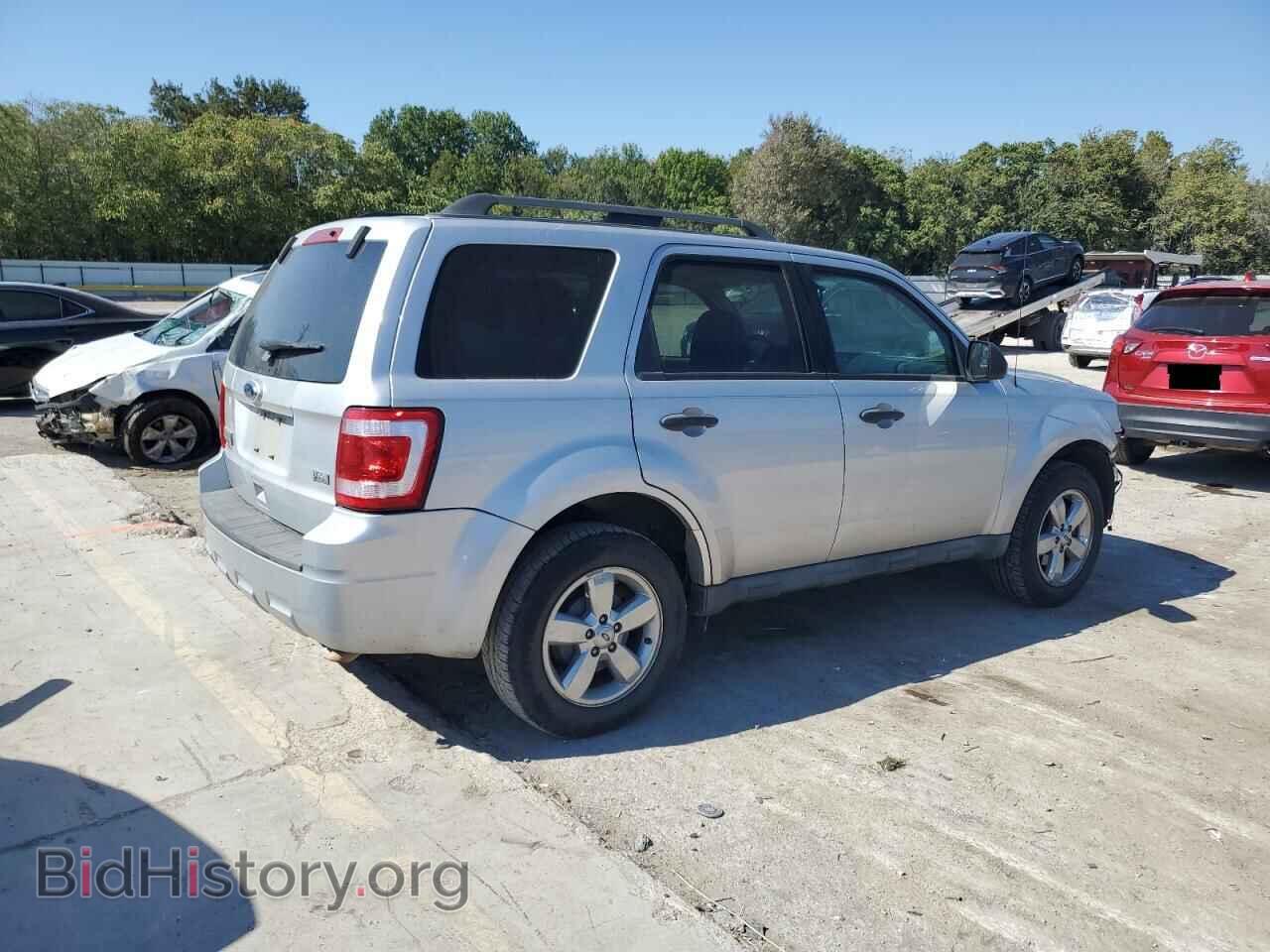 2011 FORD ESCAPE - VIN: 1FMCU0DG8BKA49250 - Фото 3