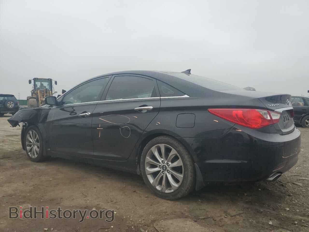 2013 HYUNDAI SONATA - VIN: 5NPEC4AB5DH520577 - Фото 2