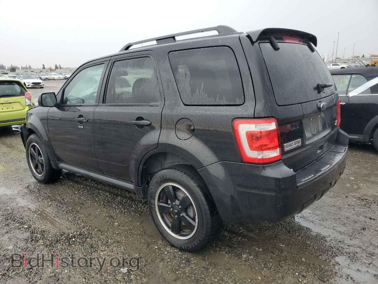 2011 FORD ESCAPE - VIN: 1FMCU0DG0BKA44561 - Фото 2