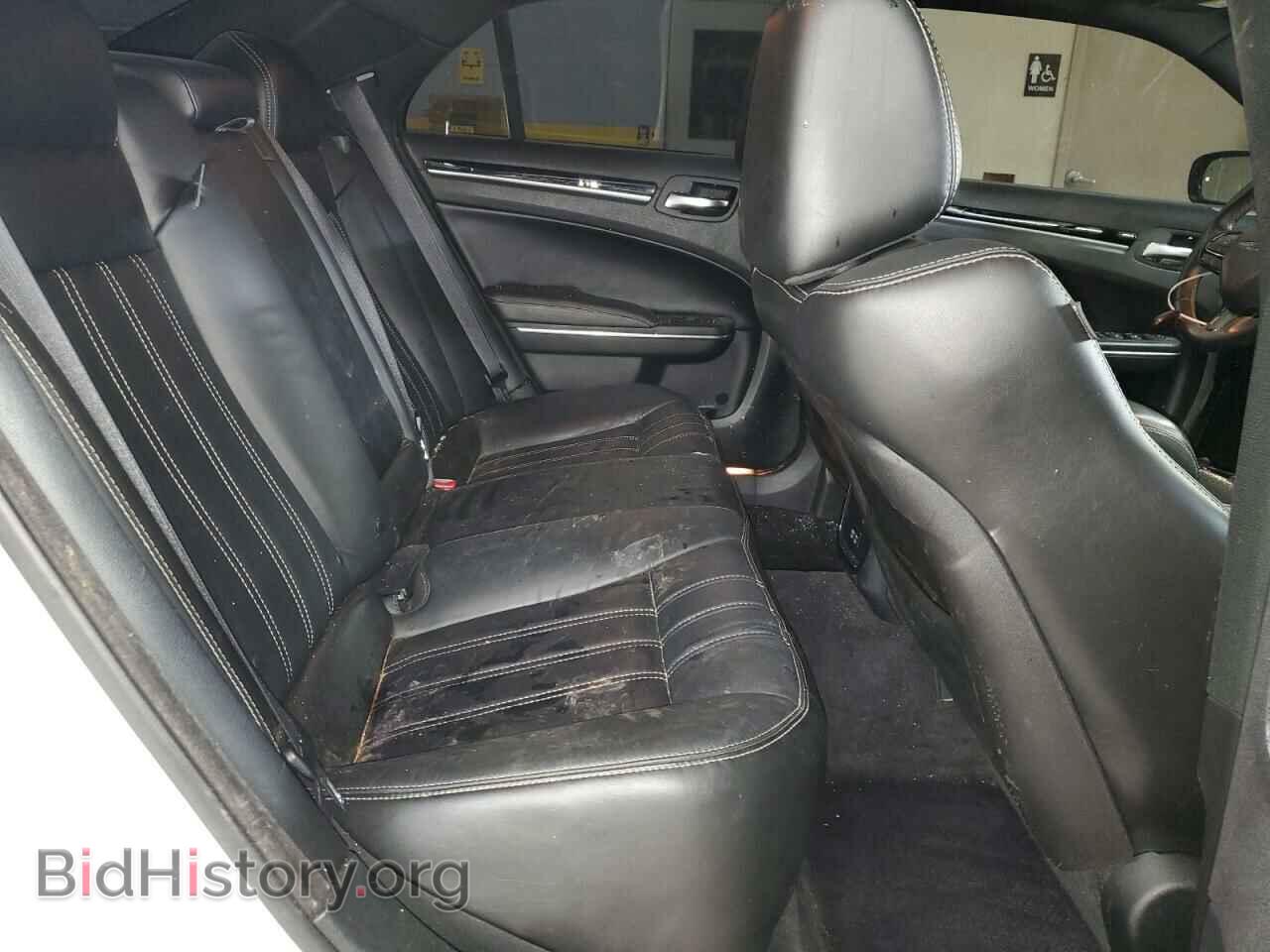 2017 CHRYSLER 300 - VIN: 2C3CCAGGXHH647823 - Фото 10