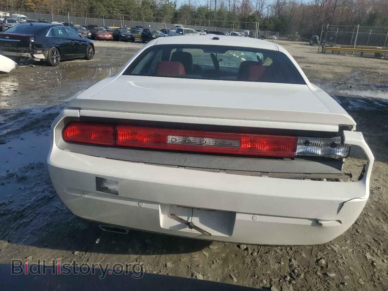 2014 DODGE CHALLENGER - VIN: 2C3CDYAG1EH207693 - Фото 6