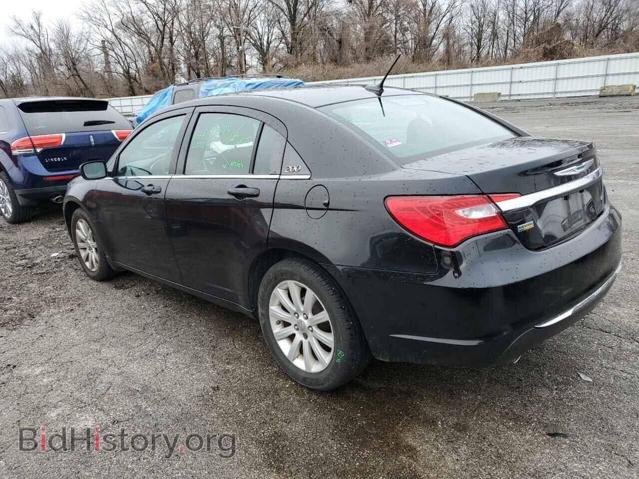 2013 CHRYSLER 200 - VIN: 1C3CCBBG4DN531922 - Фото 2
