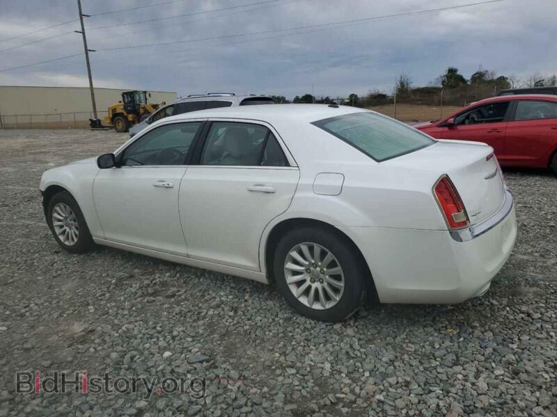 2012 Chrysler 300 (VIN 2C3CCAAGXCH138753) — фото 2 из 13