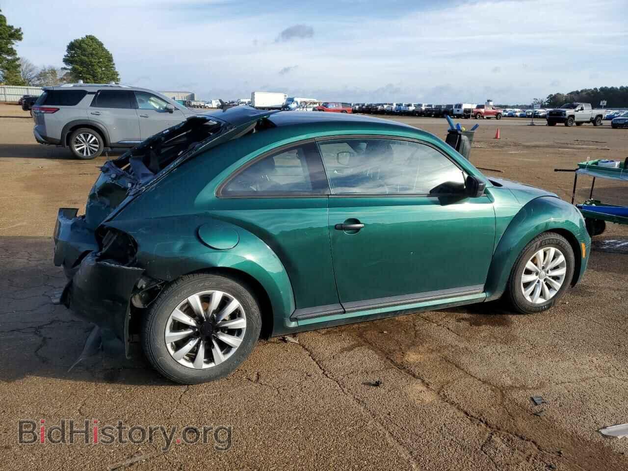 2018 VOLKSWAGEN BEETLE - VIN: 3VWFD7AT4JM702415 - Фото 3