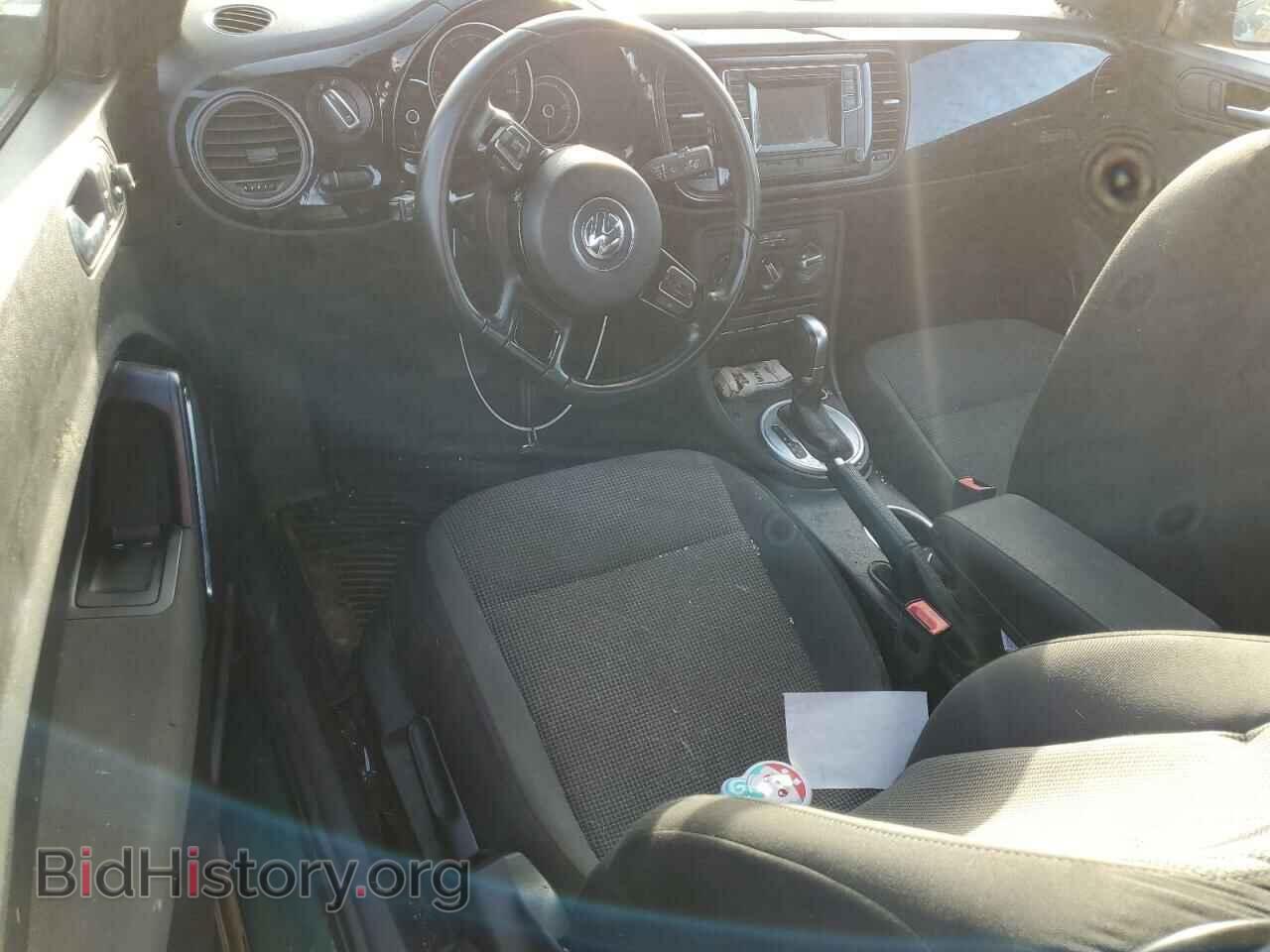 2018 VOLKSWAGEN BEETLE - VIN: 3VWFD7AT4JM702415 - Фото 8