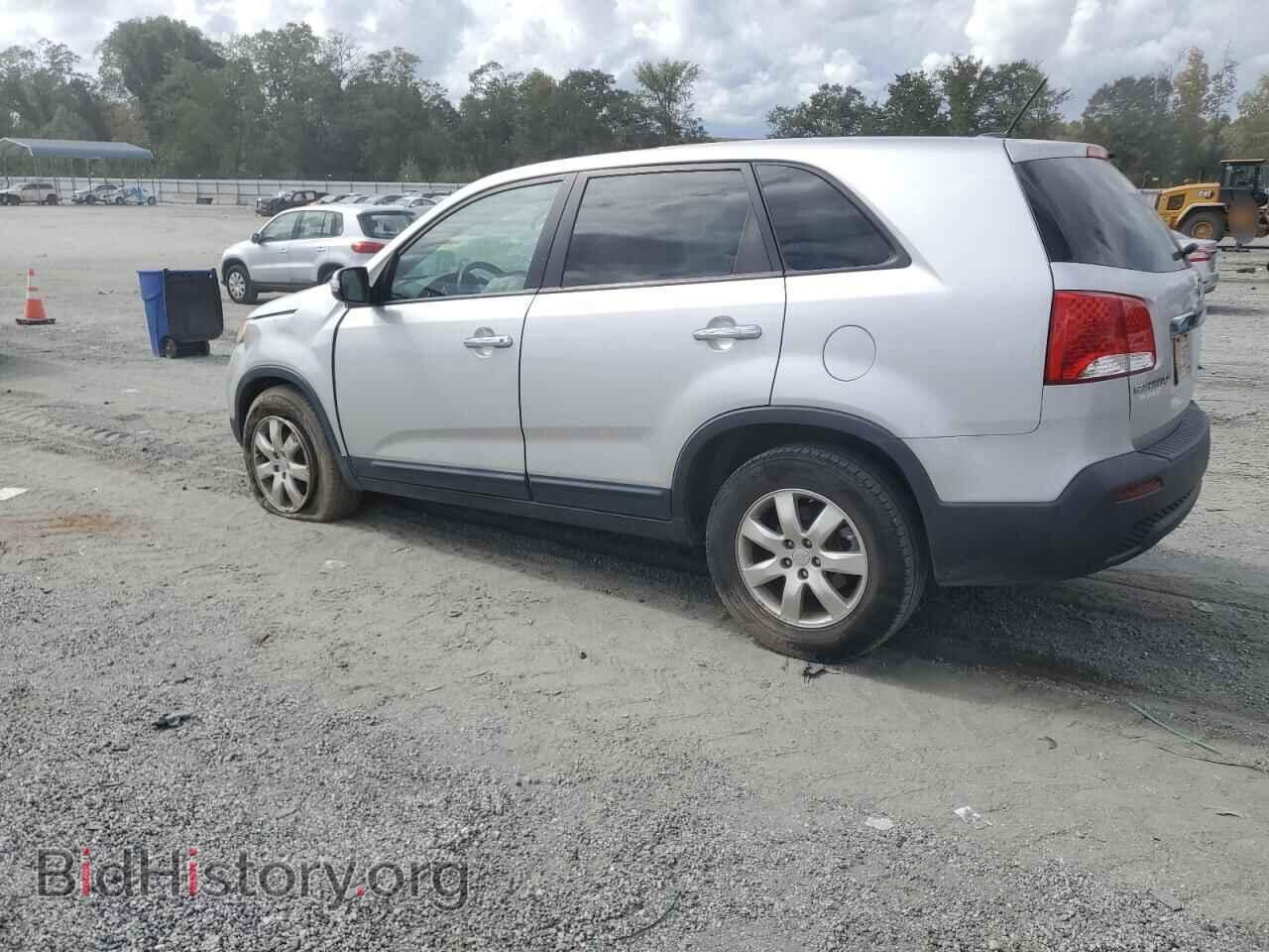 2012 KIA SORENTO - VIN: 5XYKT3A11CG203647 - Фото 2