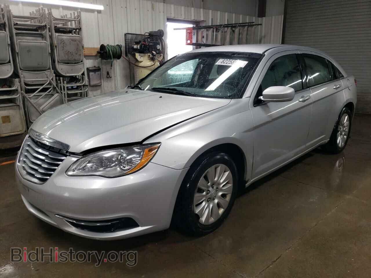 Photo 1C3BC4FB0BN626352 - CHRYSLER 200 2011