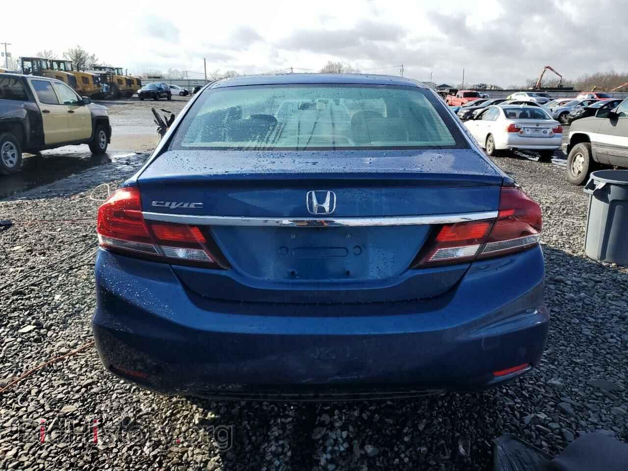 2013 HONDA CIVIC - VIN: 19XFB2F83DE201143 - Фото 6