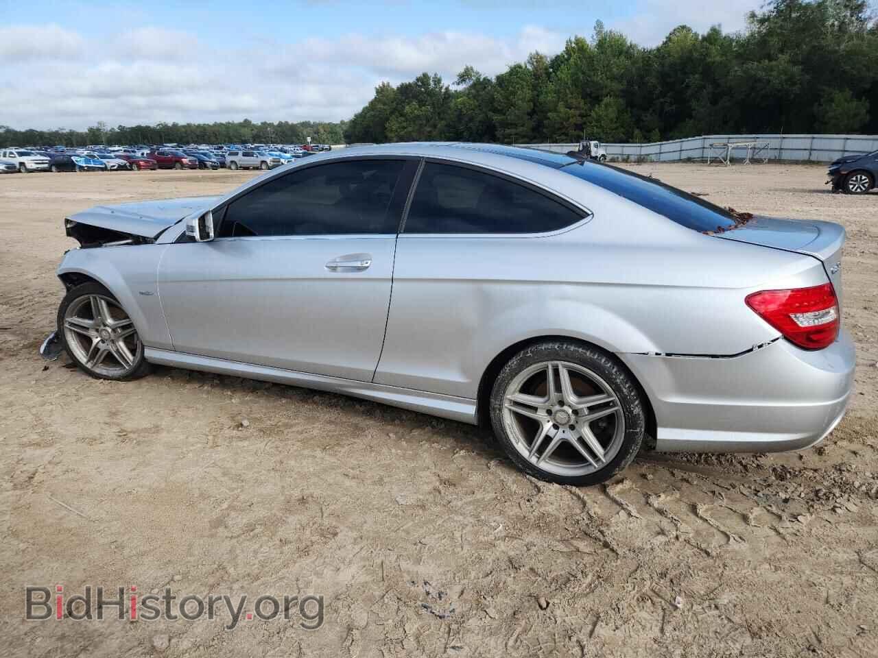 2012 MERCEDES-BENZ C-CLASS - VIN: WDDGJ4HB6CF880430 - Фото 2