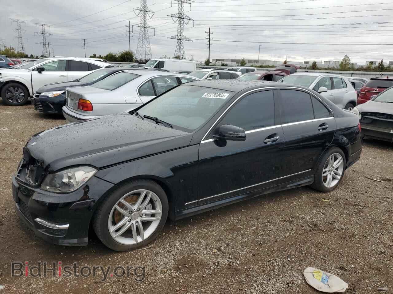 Photo WDDGF8BB4CR206132 - MERCEDES-BENZ C-CLASS 2012