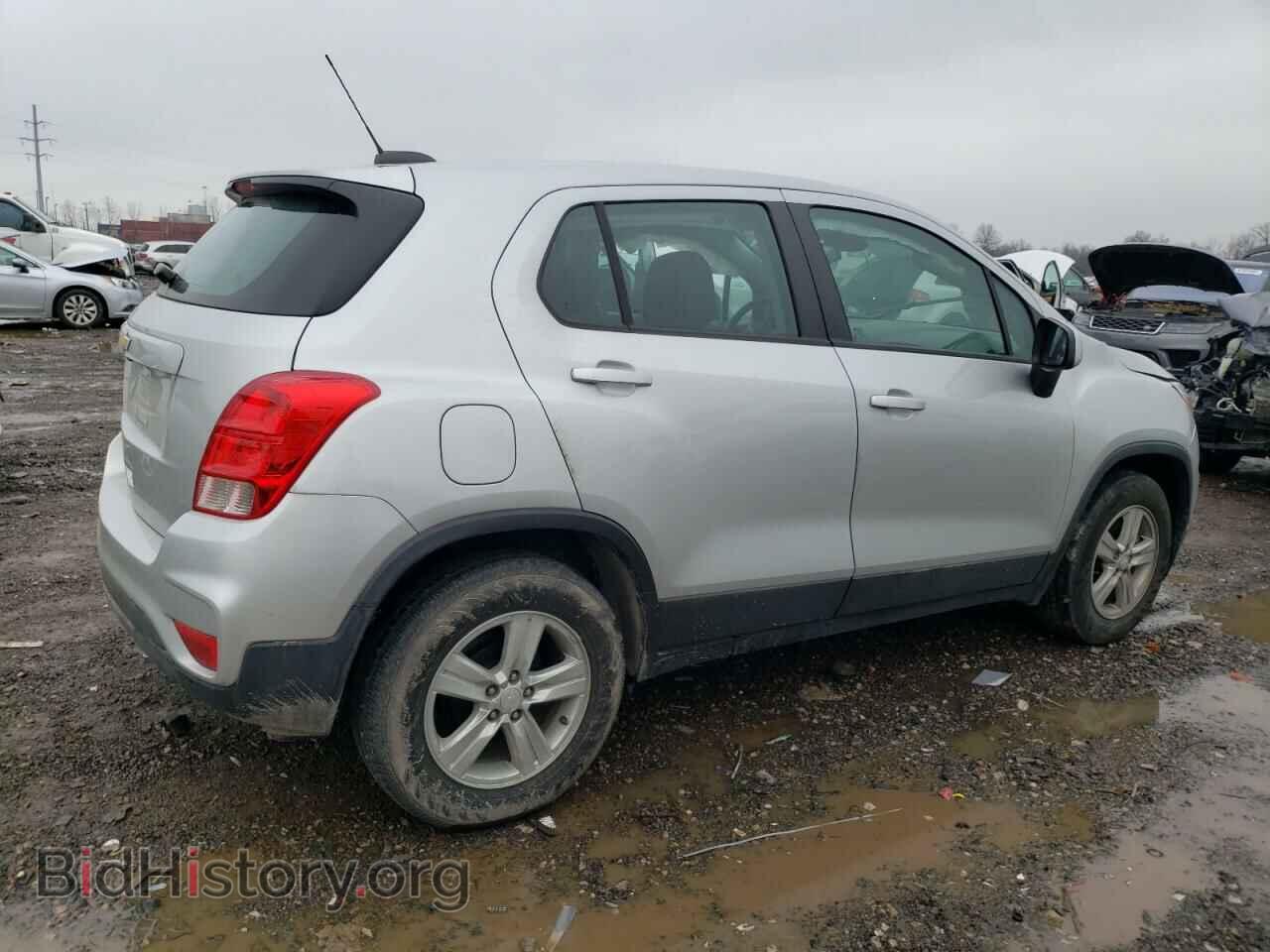 2019 CHEVROLET TRAX - VIN: 3GNCJKSB3KL295189 - Фото 3