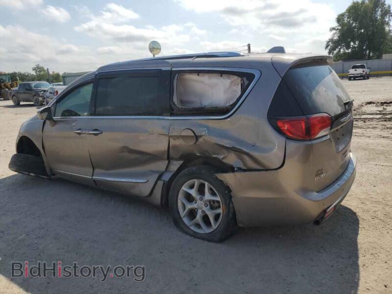2017 Chrysler PACIFICA (VIN 2C4RC1EG0HR536409) — photo 2 of 13