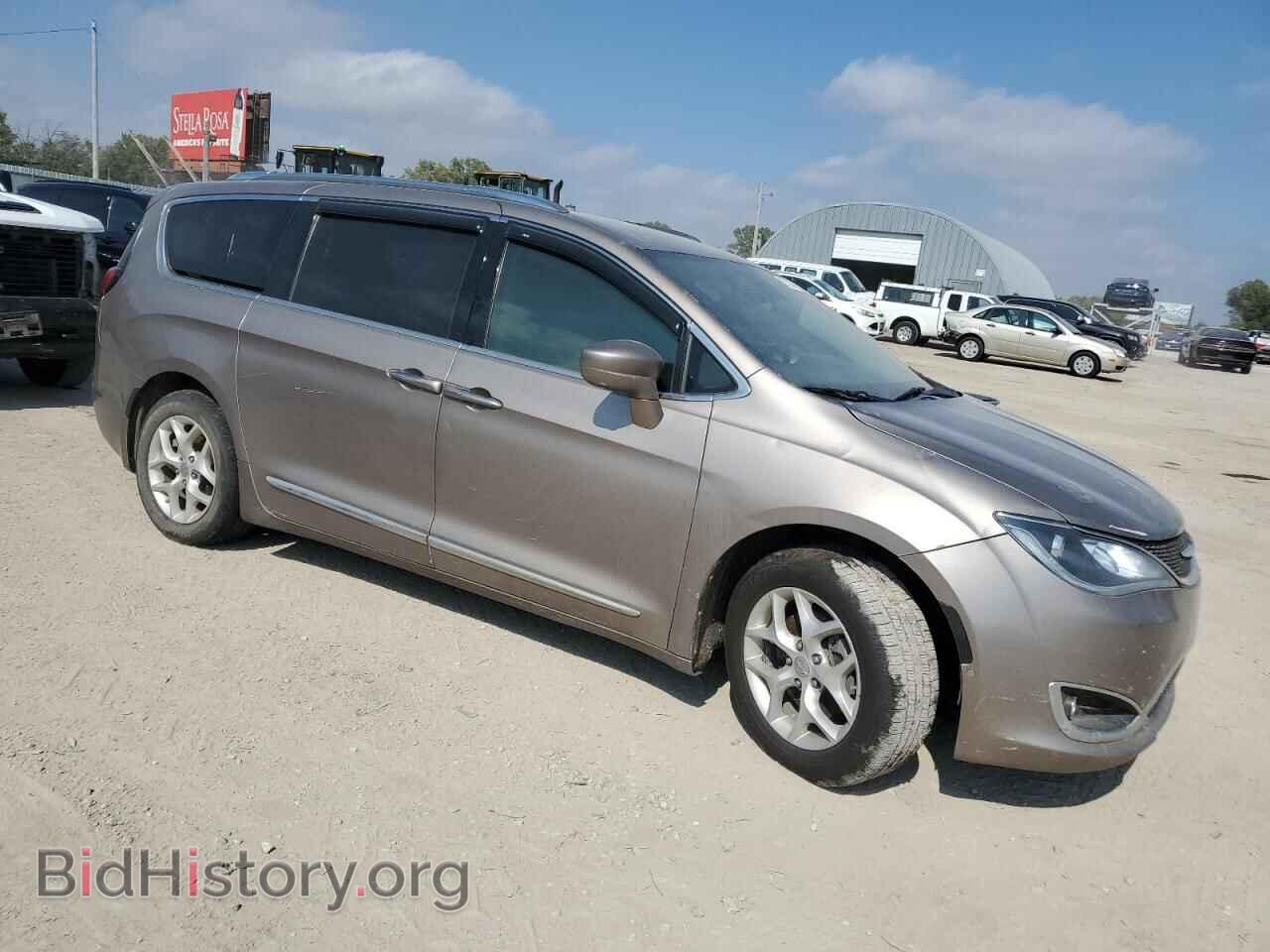 2017 CHRYSLER PACIFICA - VIN: 2C4RC1EG0HR536409 - Photo 4
