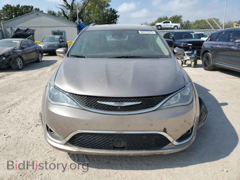 2017 Chrysler PACIFICA (VIN 2C4RC1EG0HR536409) — photo 5 of 13