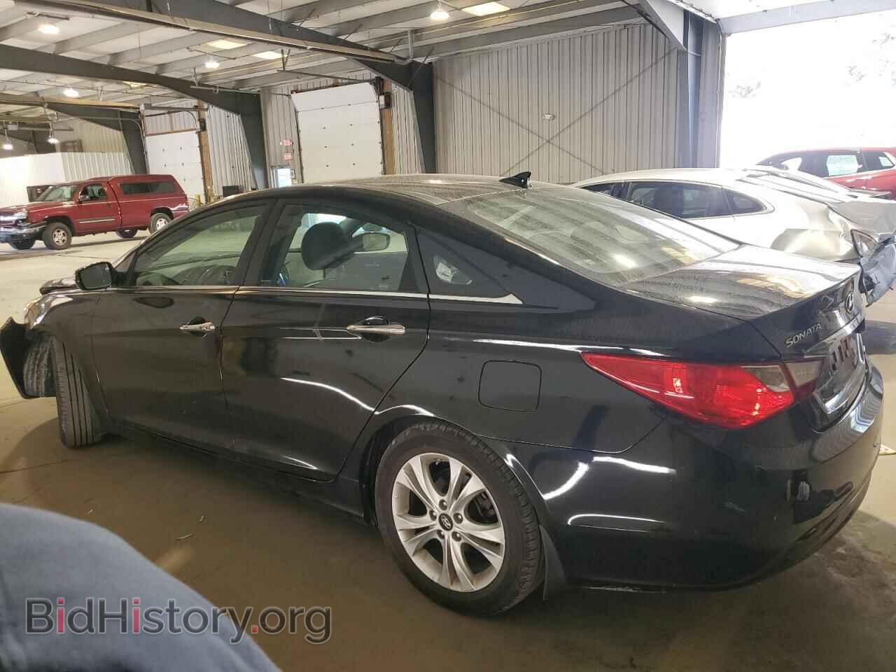 2012 HYUNDAI SONATA - VIN: 5NPEC4ACXCH469780 - Фото 2