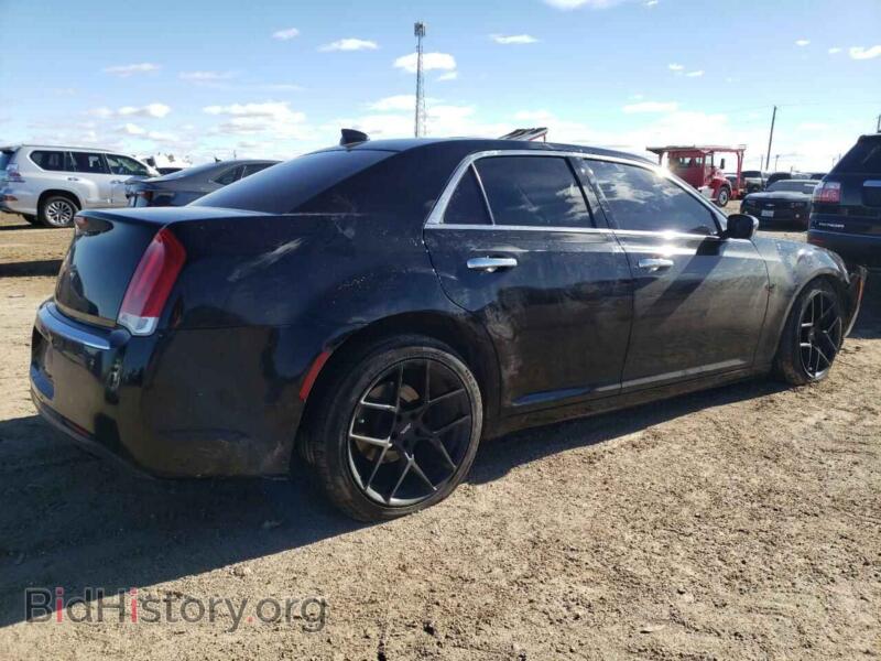 2017 Chrysler 300 (VIN 2C3CCAEG1HH564977) — фото 3 из 12