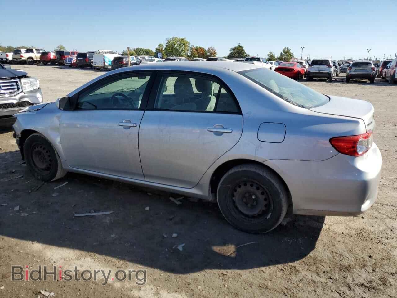 2011 TOYOTA COROLLA - VIN: 2T1BU4EEXBC605421 - Photo 2