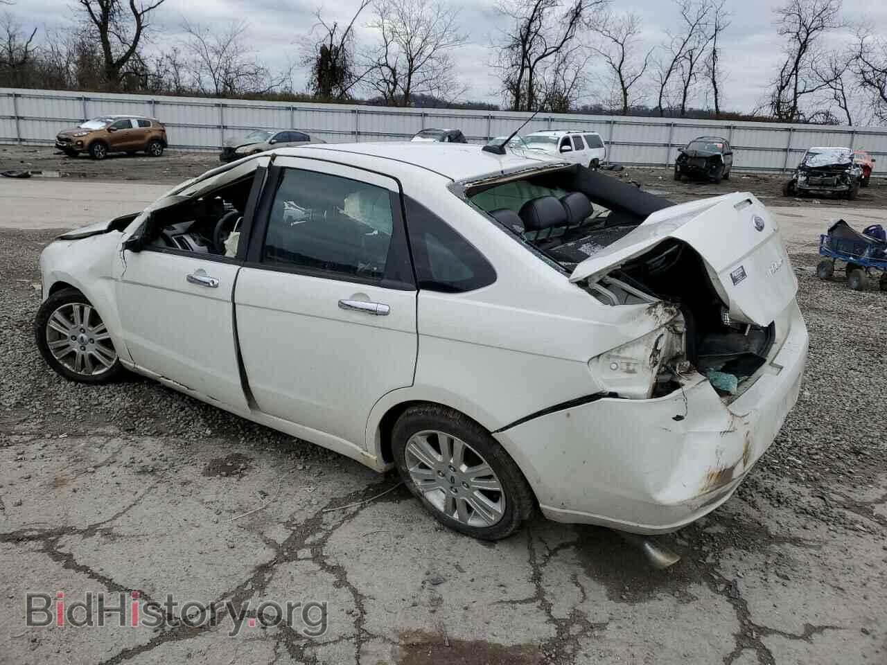 2010 FORD FOCUS - VIN: 1FAHP3HN8AW106992 - Фото 2