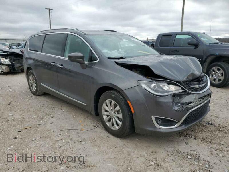2019 Chrysler PACIFICA (VIN 2C4RC1BG1KR596775) — photo 4 of 13