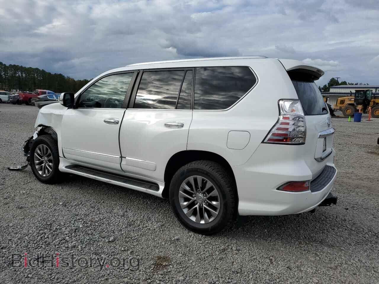 2019 LEXUS GX - VIN: JTJJM7FX2K5240126 - Фото 2