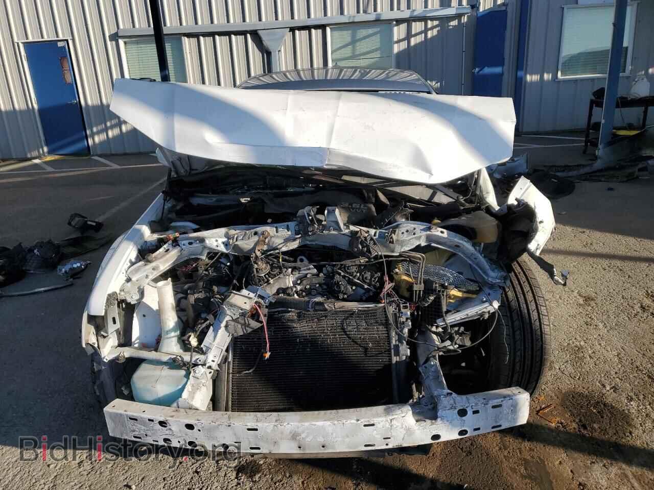 2018 CHRYSLER 300 - VIN: 2C3CCABG1JH214047 - Фото 5