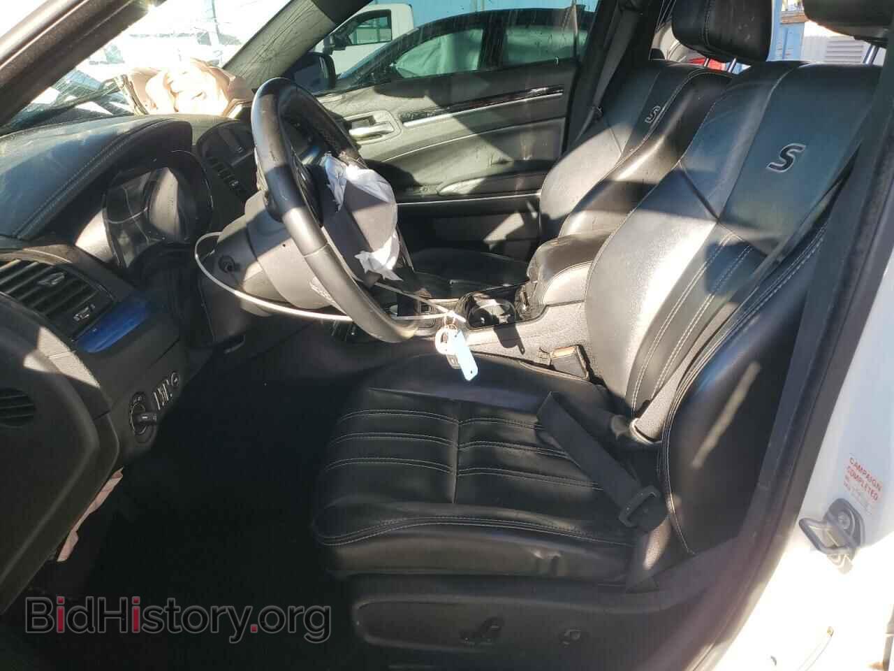2018 CHRYSLER 300 - VIN: 2C3CCABG1JH214047 - Фото 7