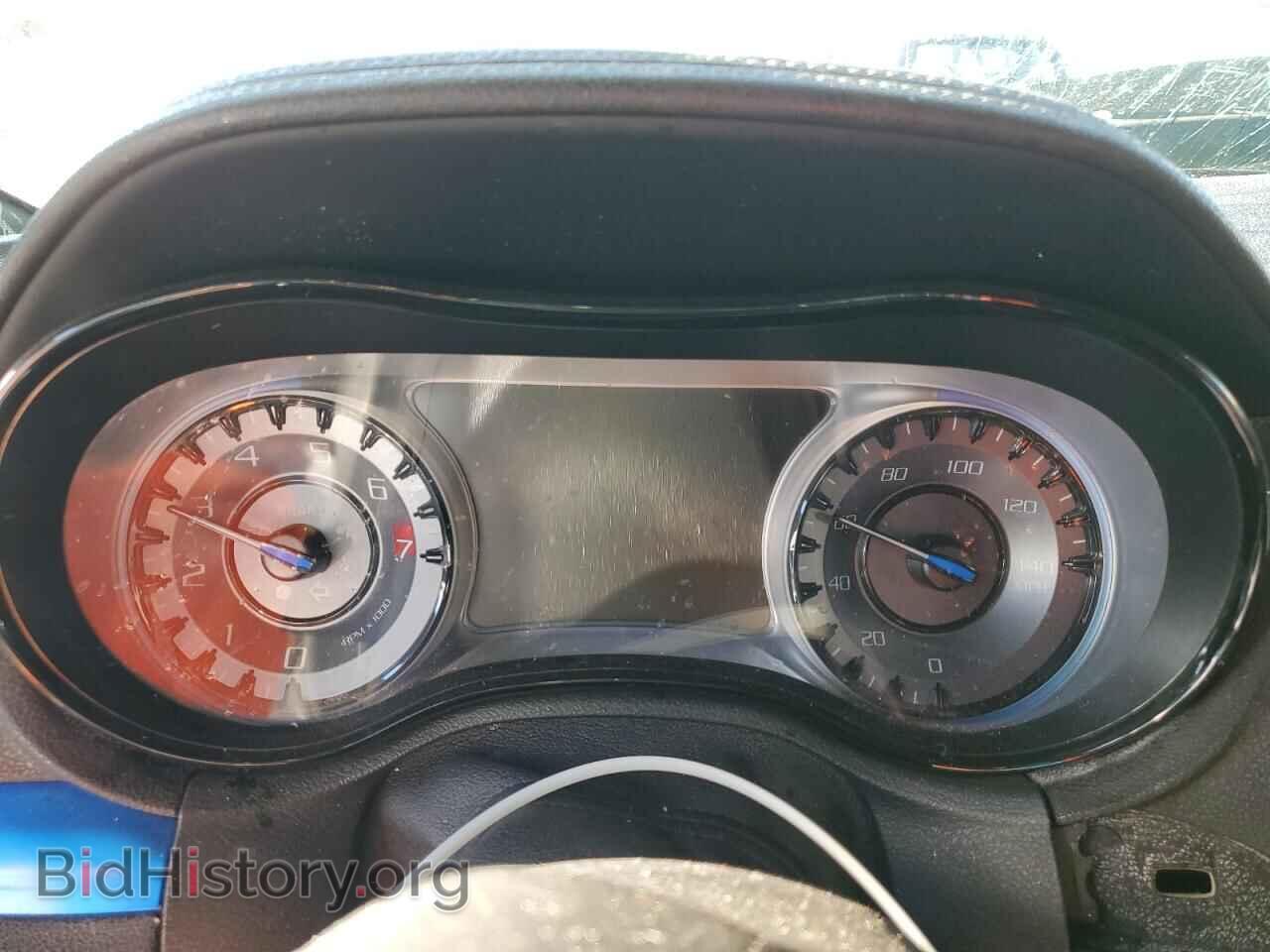 2018 CHRYSLER 300 - VIN: 2C3CCABG1JH214047 - Фото 9