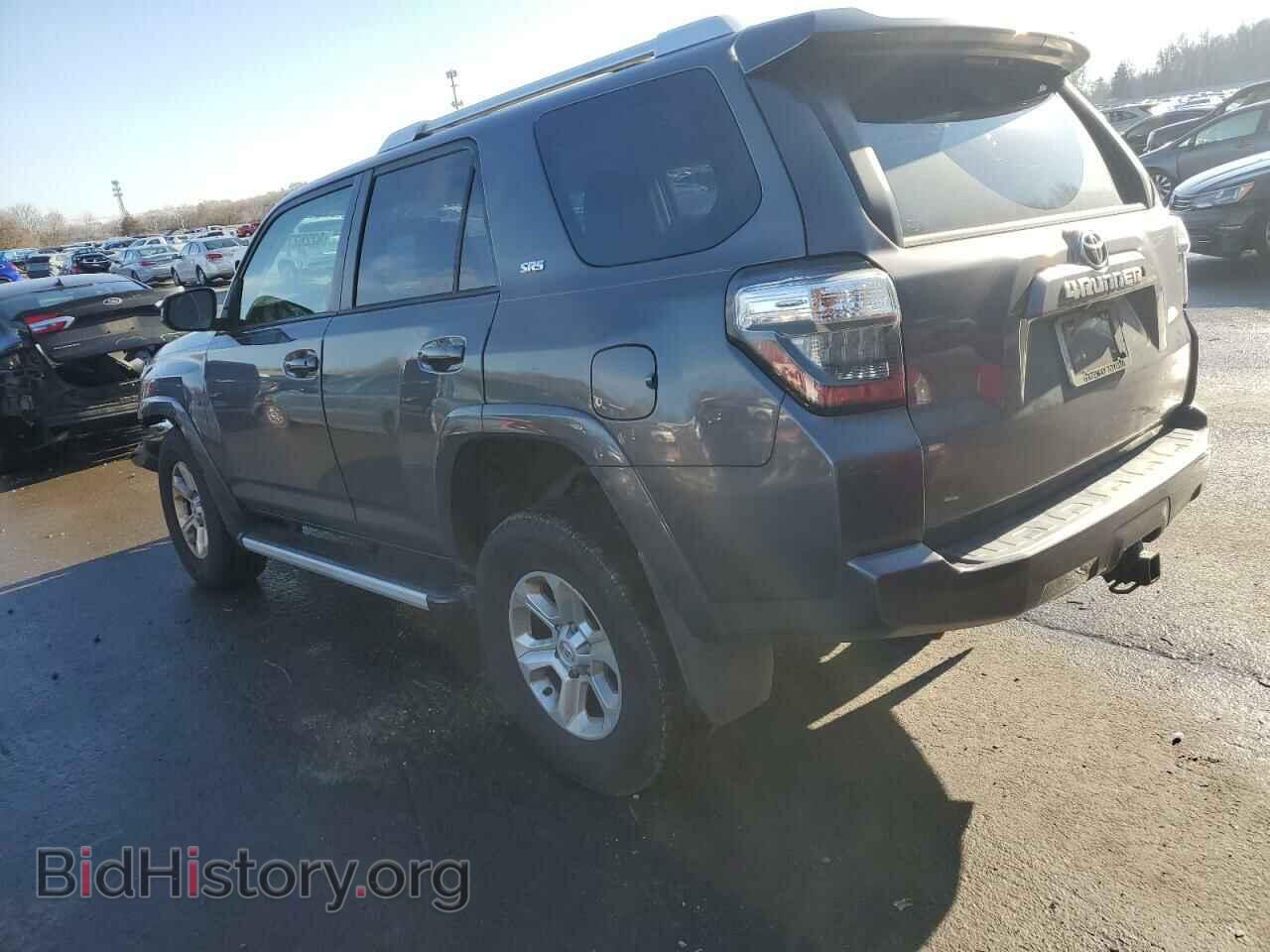 2018 TOYOTA 4RUNNER - VIN: JTEBU5JR2J5523852 - Фото 2