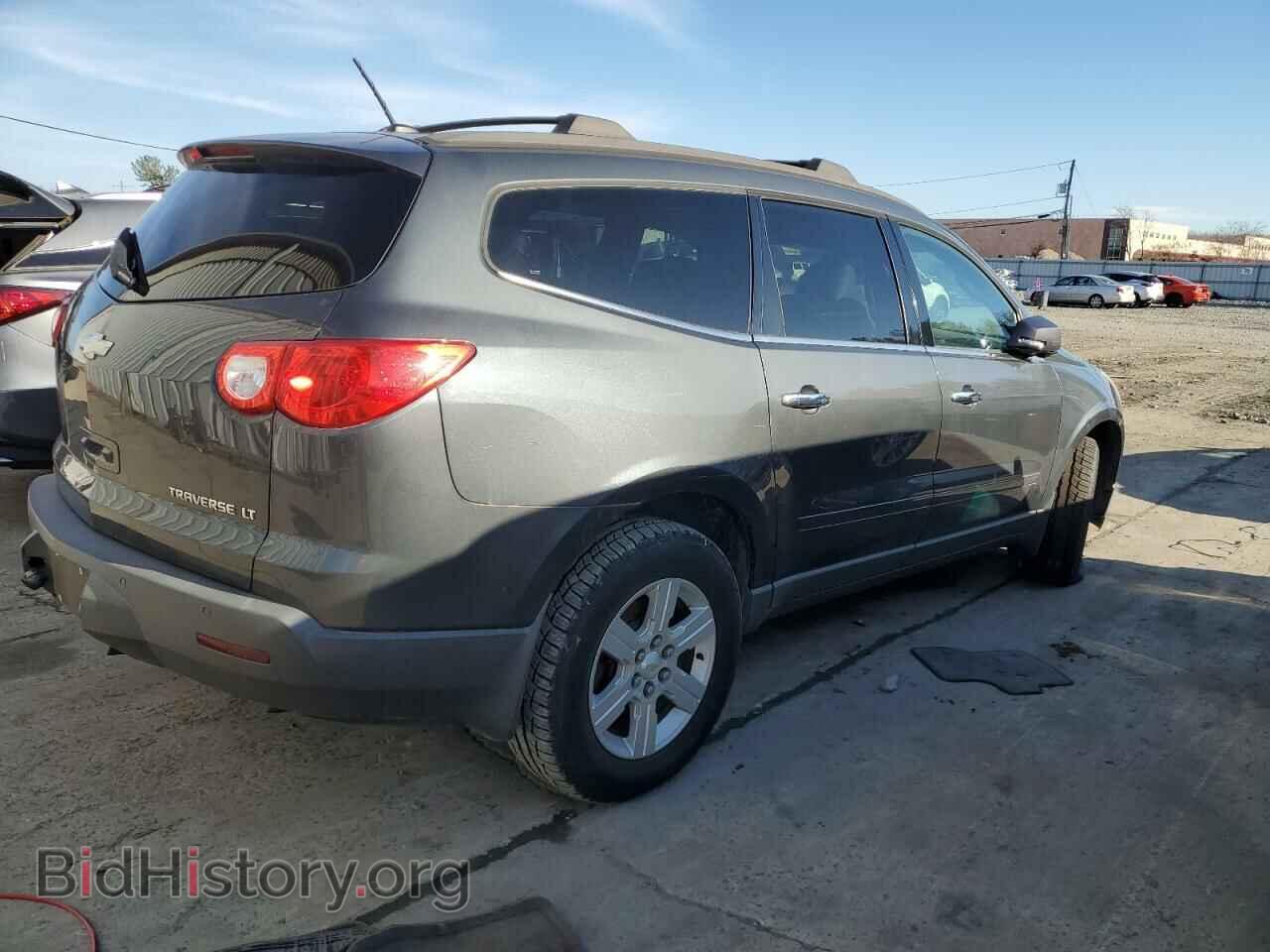 2010 CHEVROLET TRAVERSE - VIN: 1GNLRFED9AJ258084 - Фото 3