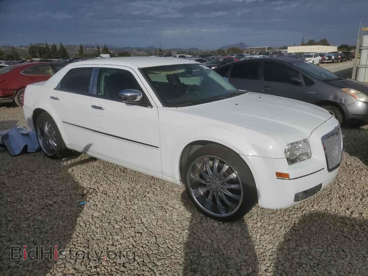 2010 CHRYSLER 300 - VIN: 2C3CA5CV3AH263227 - Фото 4