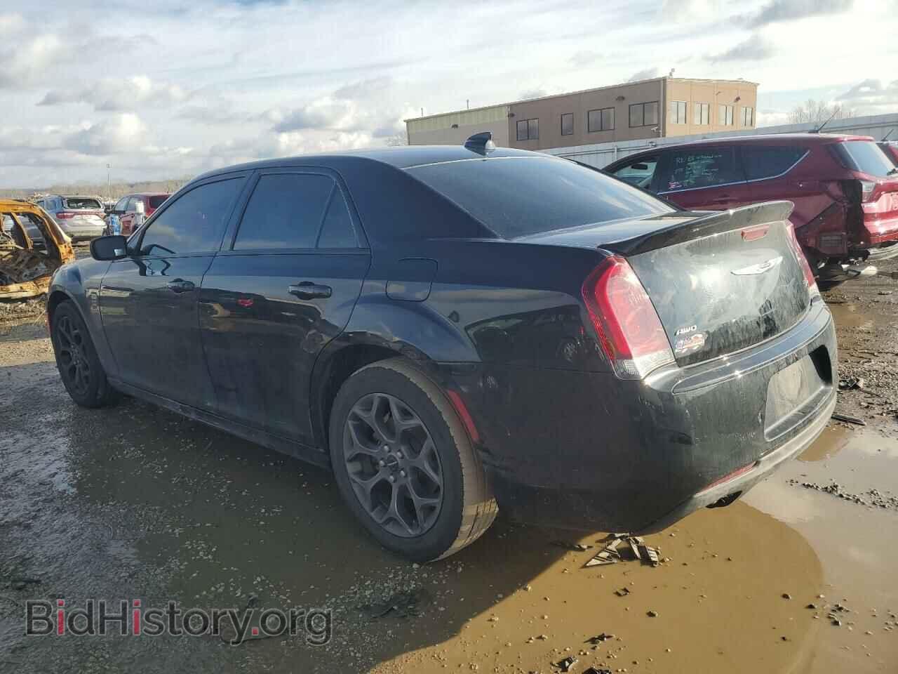 2018 CHRYSLER 300 - VIN: 2C3CCAGG8JH280331 - Фото 2