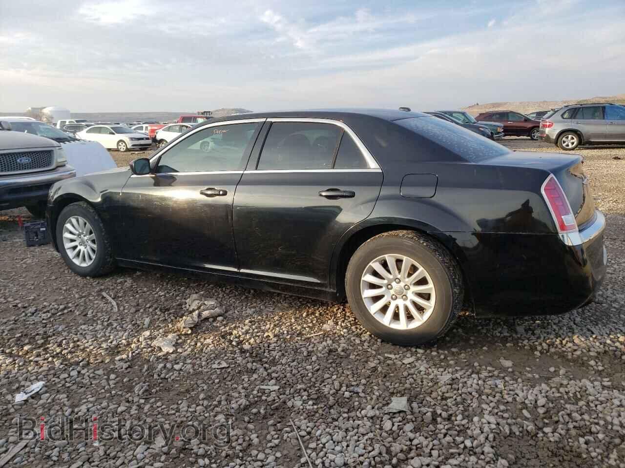 2014 CHRYSLER 300 - VIN: 2C3CCAAG0EH136254 - Фото 2