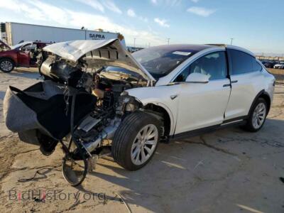 2020 Tesla MODEL X, белый — VIN 5YJXCBE21LF238246, Copart