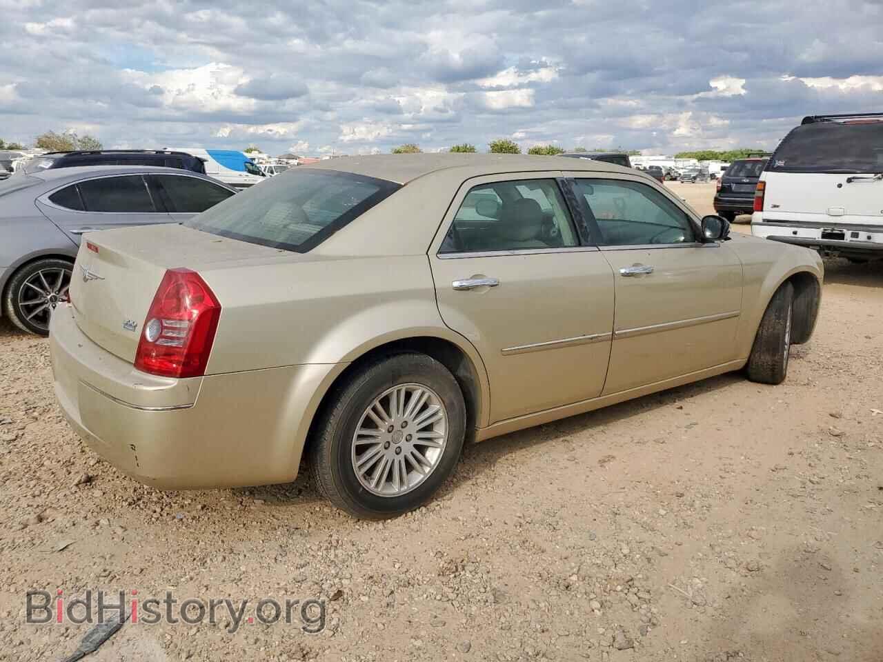 2010 CHRYSLER 300 - VIN: 2C3CA4CD6AH209695 - Фото 3