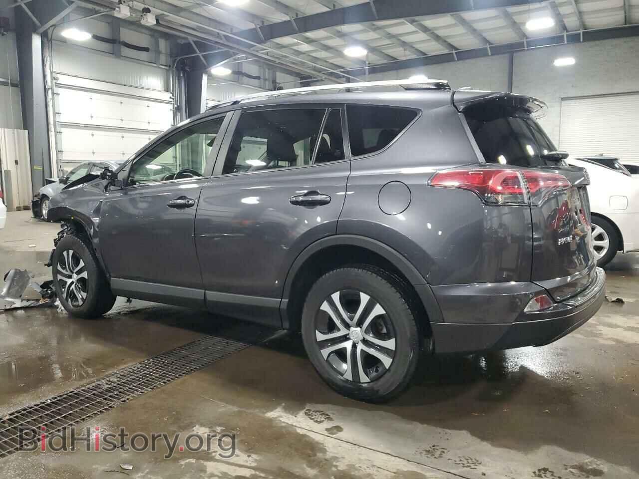 2018 TOYOTA RAV4 - VIN: JTMBFREV7JJ178564 - Фото 2