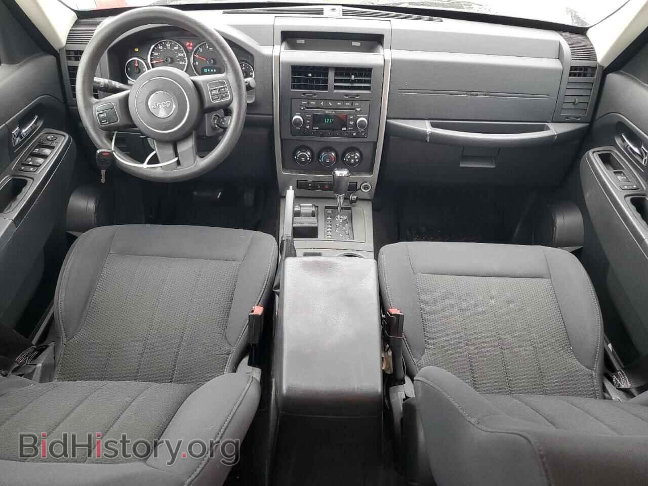 2011 JEEP LIBERTY - VIN: 1J4PN2GK5BW588295 - Фото 8