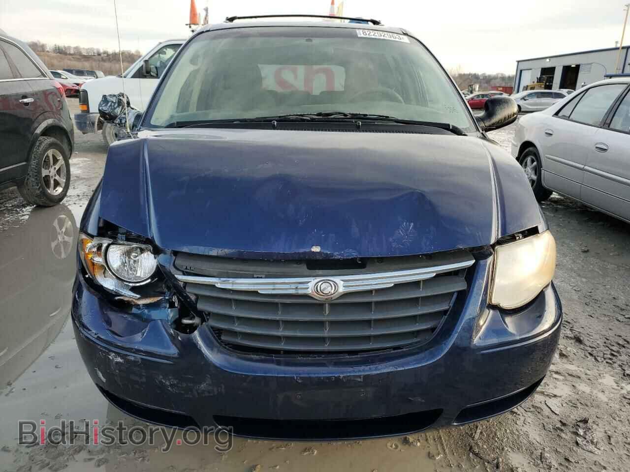 2006 CHRYSLER MINIVAN - VIN: 2A4GP44R36R799758 - Фото 5