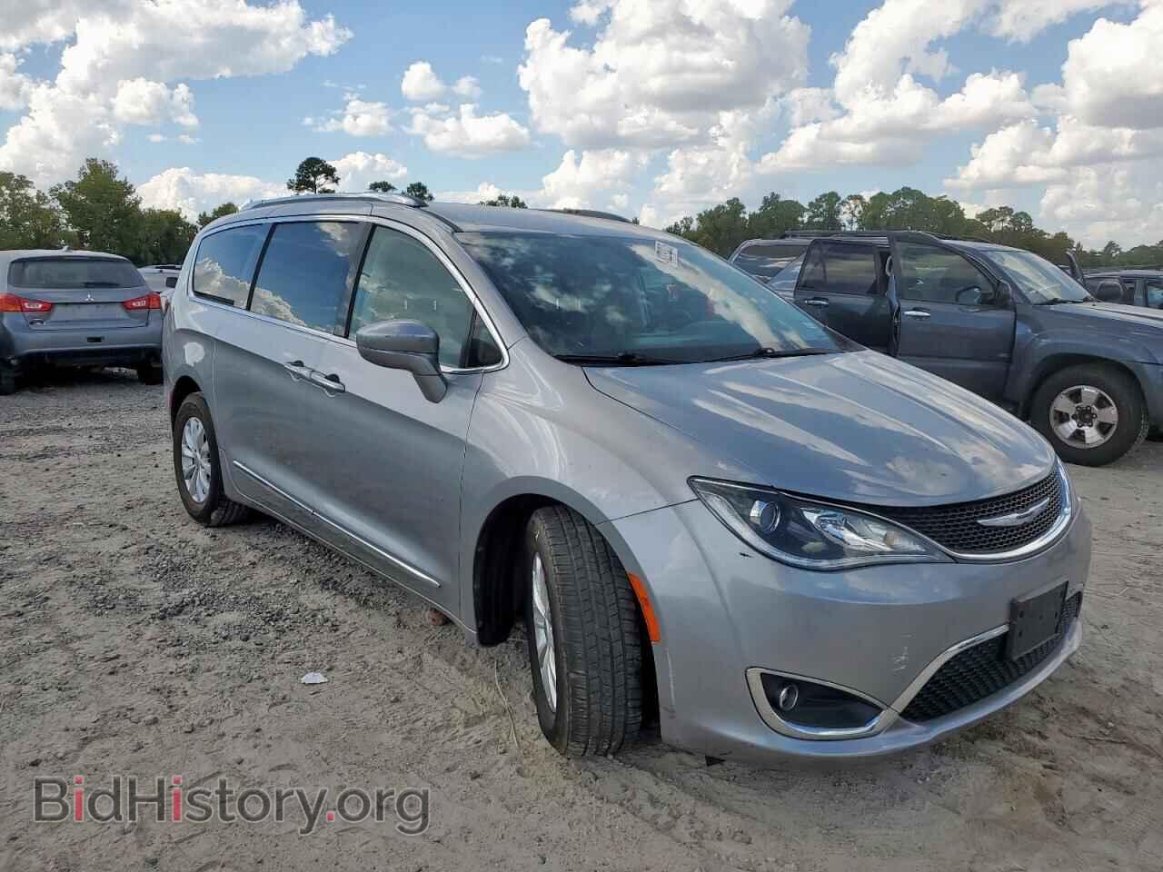 2019 CHRYSLER PACIFICA - VIN: 2C4RC1BG0KR626302 - Фото 4