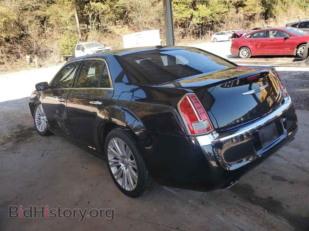 2011 CHRYSLER 300 - VIN: 2C3CA6CT1BH524537 - Фото 2